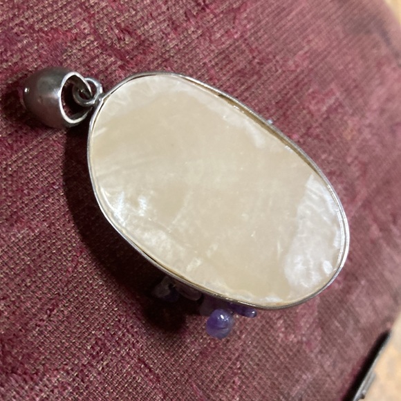 Sterling mabe pearl pendant - Picture 4 of 5